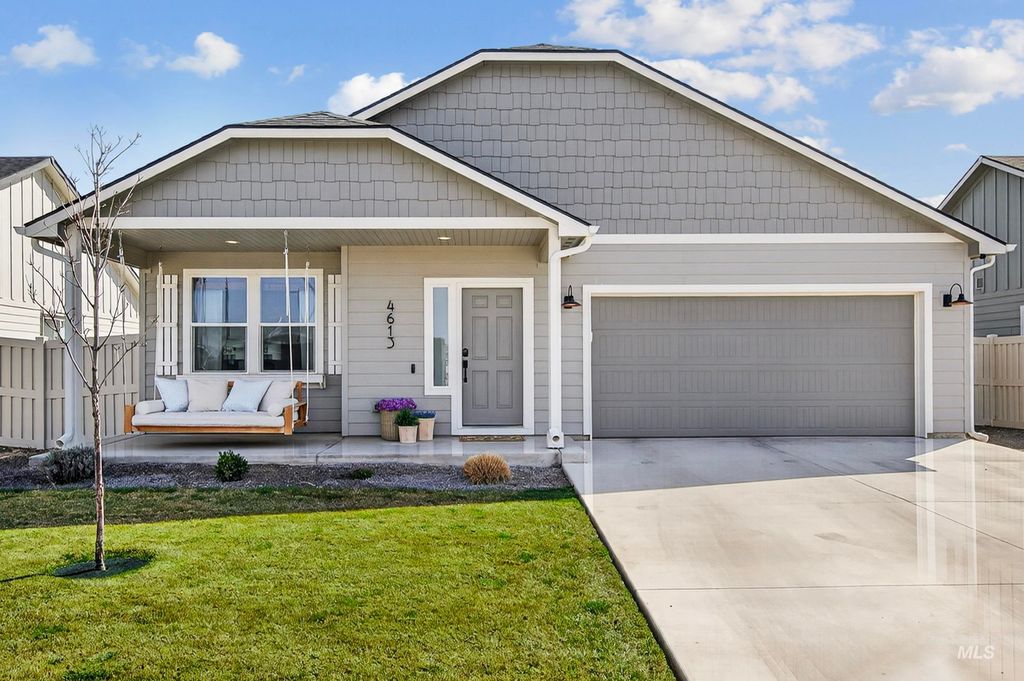 Photo of 4613 Great Falls Ave, Caldwell, ID 83607 (MLS # 98981413)