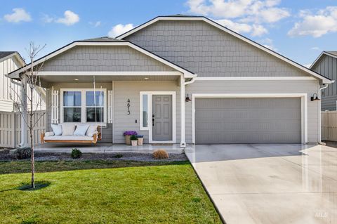 Photo of 4613 Great Falls Ave, Caldwell, ID 83607 (MLS # 98981413)