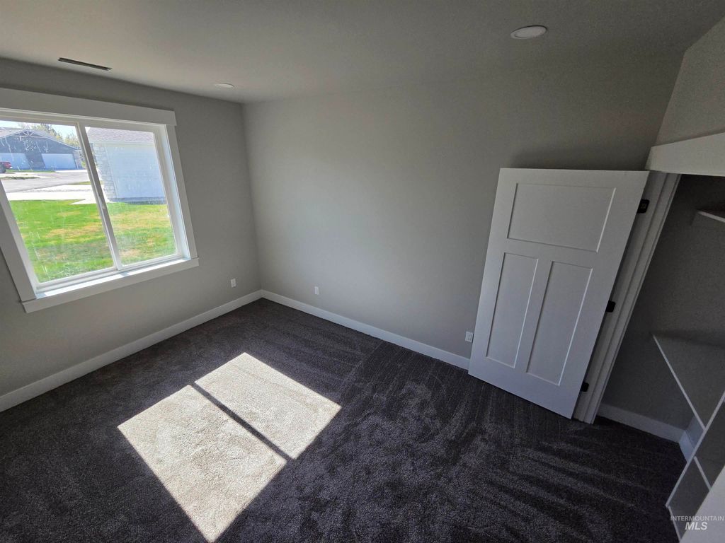 Photo of 40 Lakeside Loop, Burley, ID 83318 (MLS # 98979790)