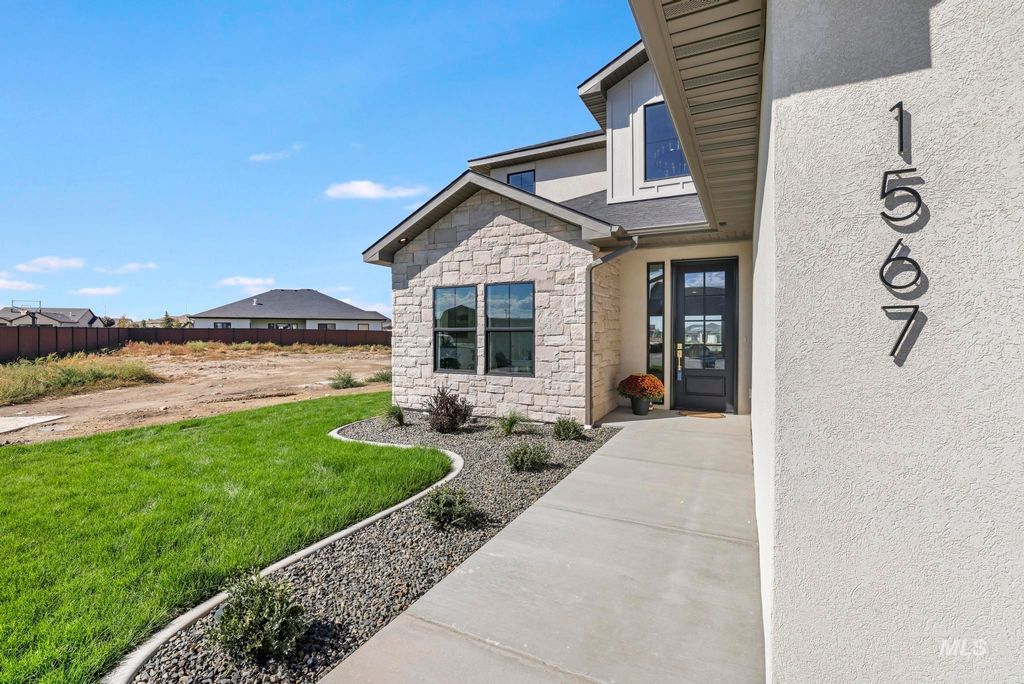 Photo of 1567 Mary Alice Lake Way, Twin Falls, ID 83301 (MLS # 98945547)