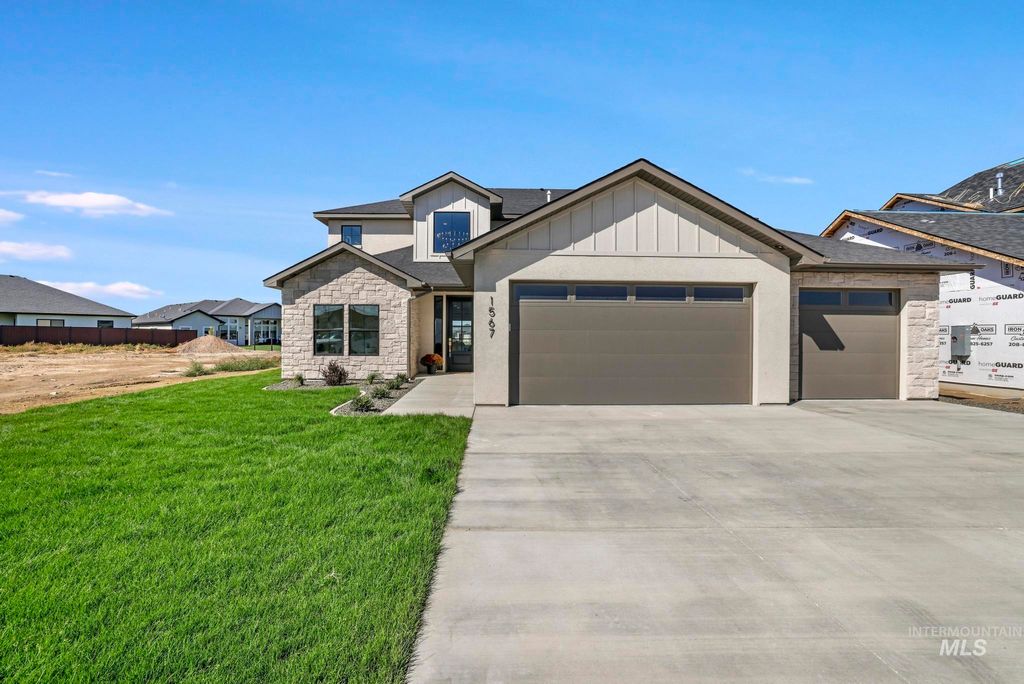 Photo of 1567 Mary Alice Lake Way, Twin Falls, ID 83301 (MLS # 98945547)
