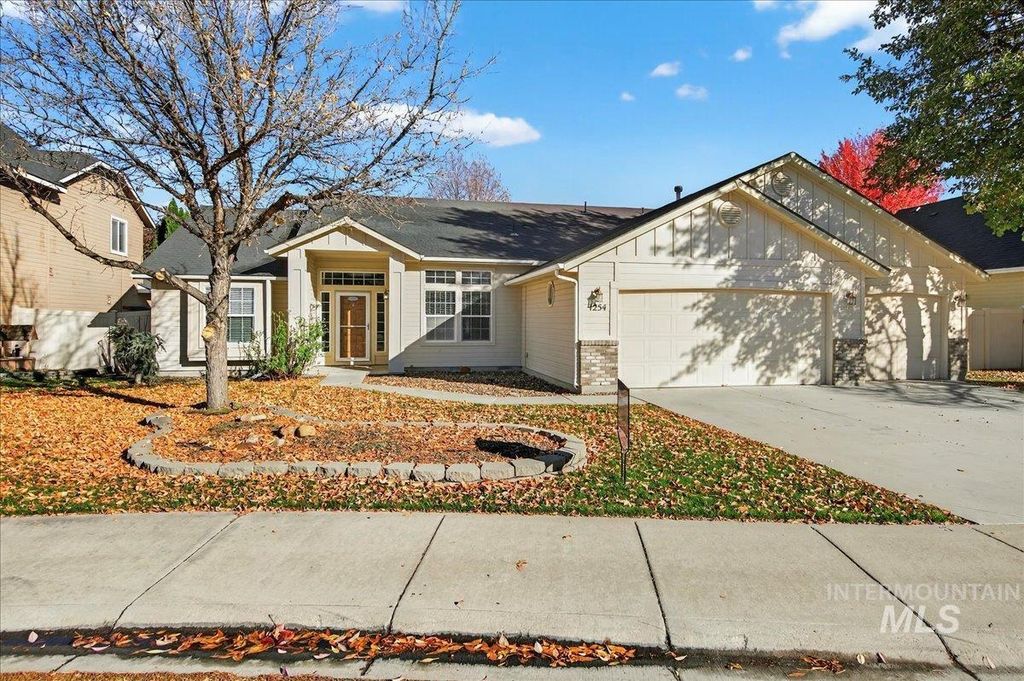 Photo of 1254 E Sicily St, Meridian, ID 83642 (MLS # 98965635)