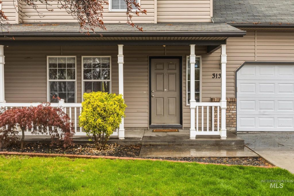 Photo of 3139 W Pudu Ct, Meridian, ID 83646 (MLS # 98982278)