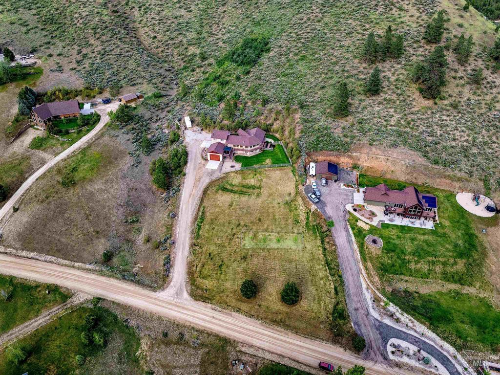 Photo of 65 Peregrine Drive, Boise, ID 83716 (MLS # 98966435)