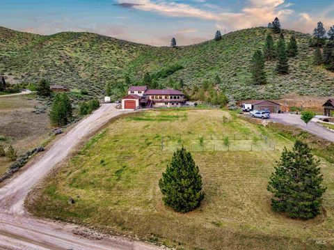 Photo of 65 Peregrine Drive, Boise, ID 83716 (MLS # 98966435)