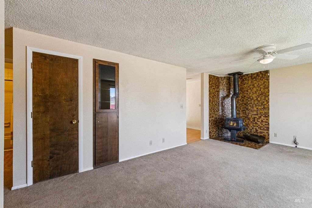 Photo of 1057 Sweetwood CIR, Nampa, ID 83651 (MLS # 98988382)