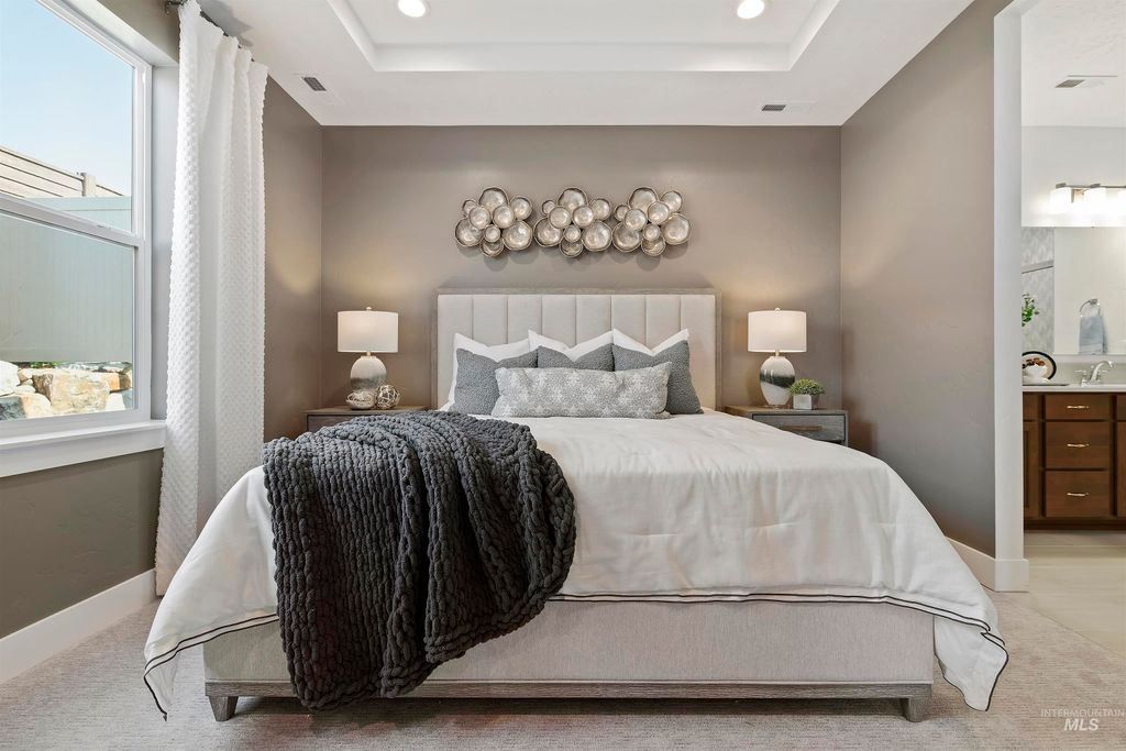 Photo of 6036 N Static Line Ave, Meridian, ID 83646 (MLS # 98977046)