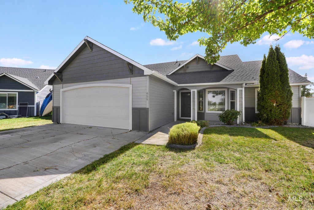Photo of 656 Braden Ct, Twin Falls, ID 83301 (MLS # 99001219)