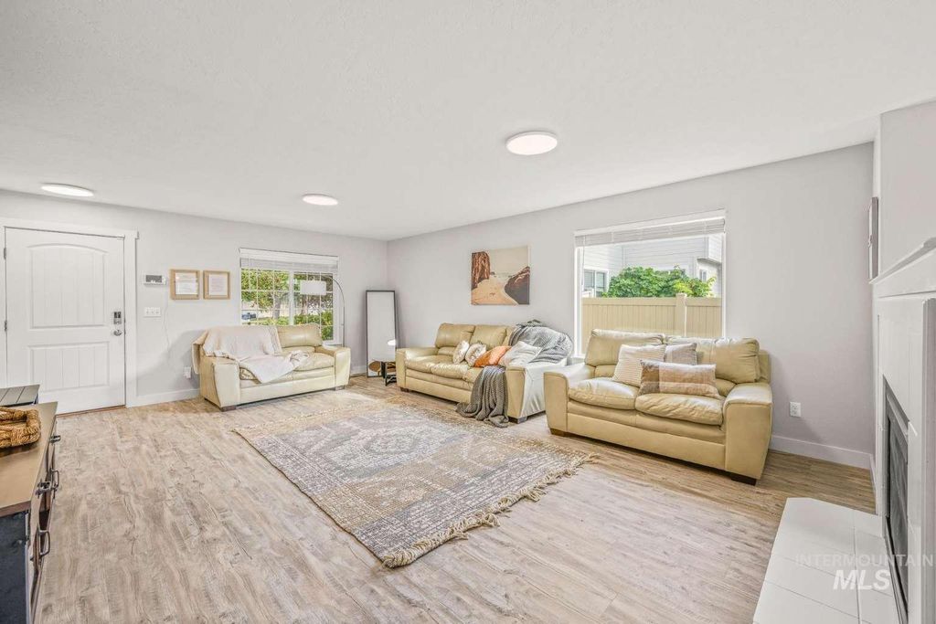 Photo of 1591 Vinifera Ave, Kuna, ID 83634 (MLS # 98968674)