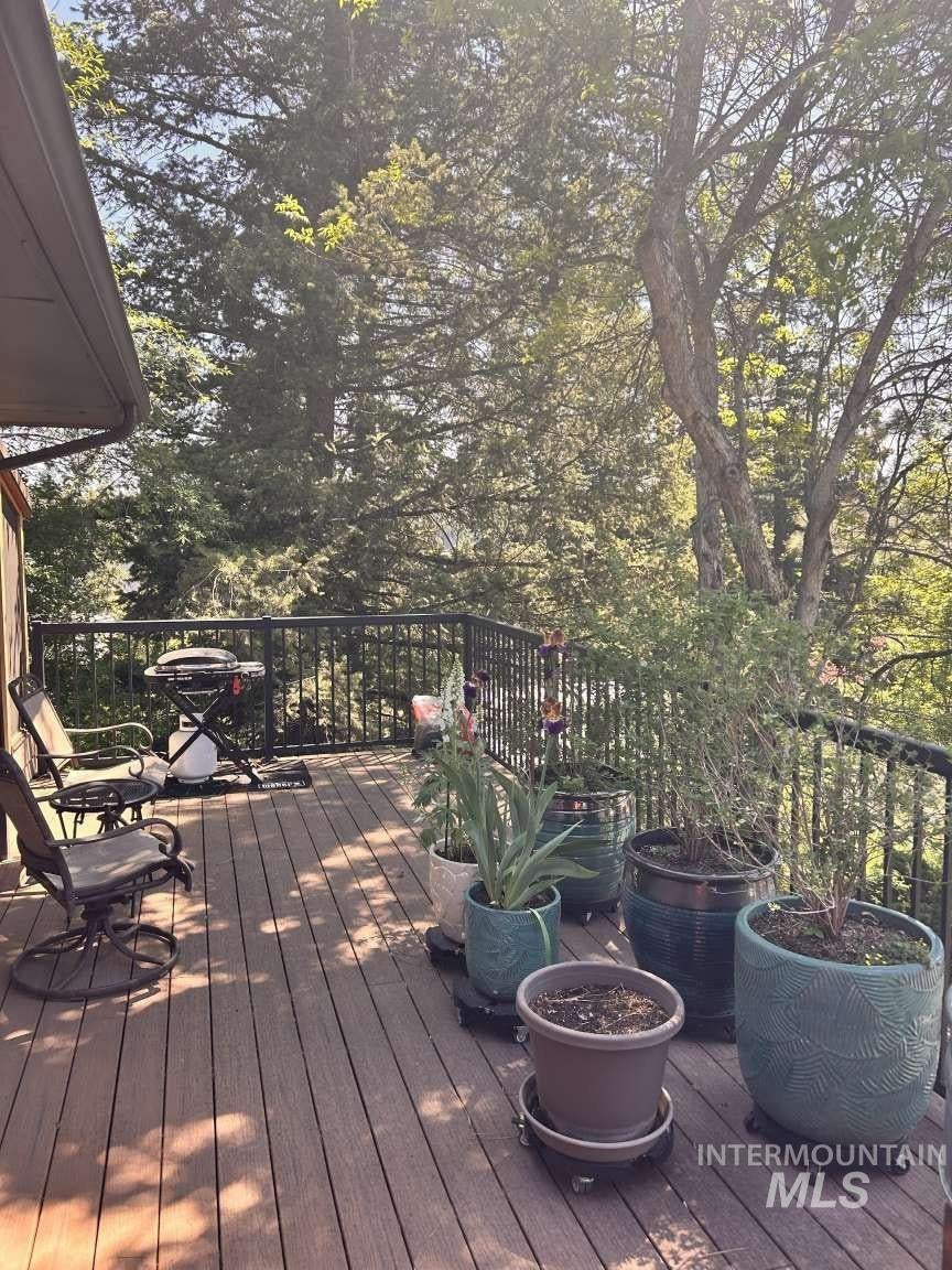 Photo of 105 N Pine St, Troy, ID 83871 (MLS # 98998975)