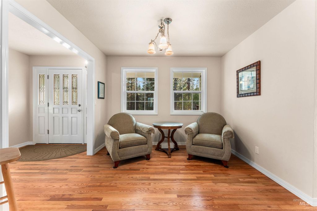 Photo of 149 Scriver Woods Rd, Garden Valley, ID 83622 (MLS # 98962772)