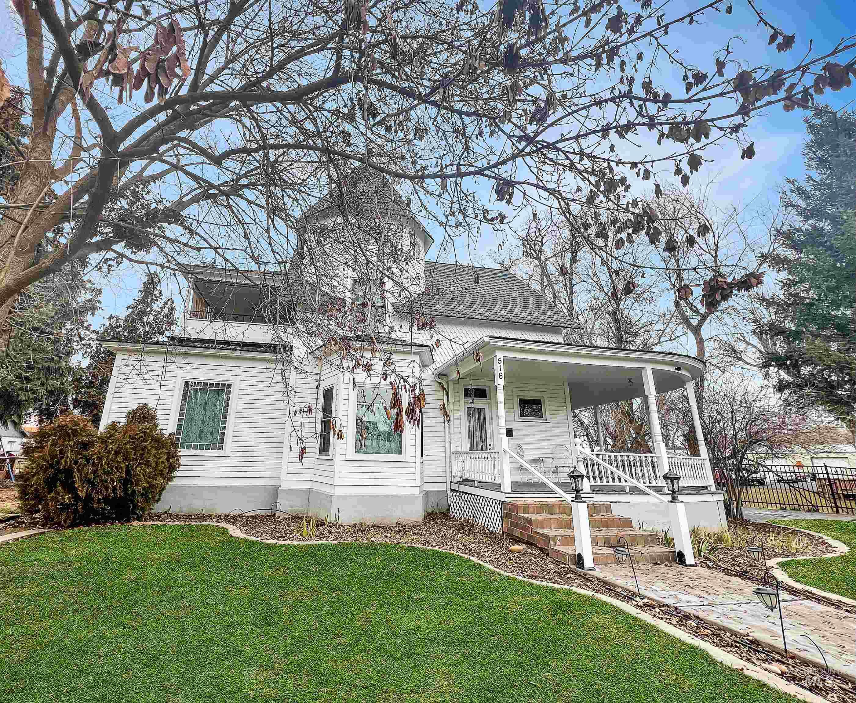 View of front of home featuring a porch