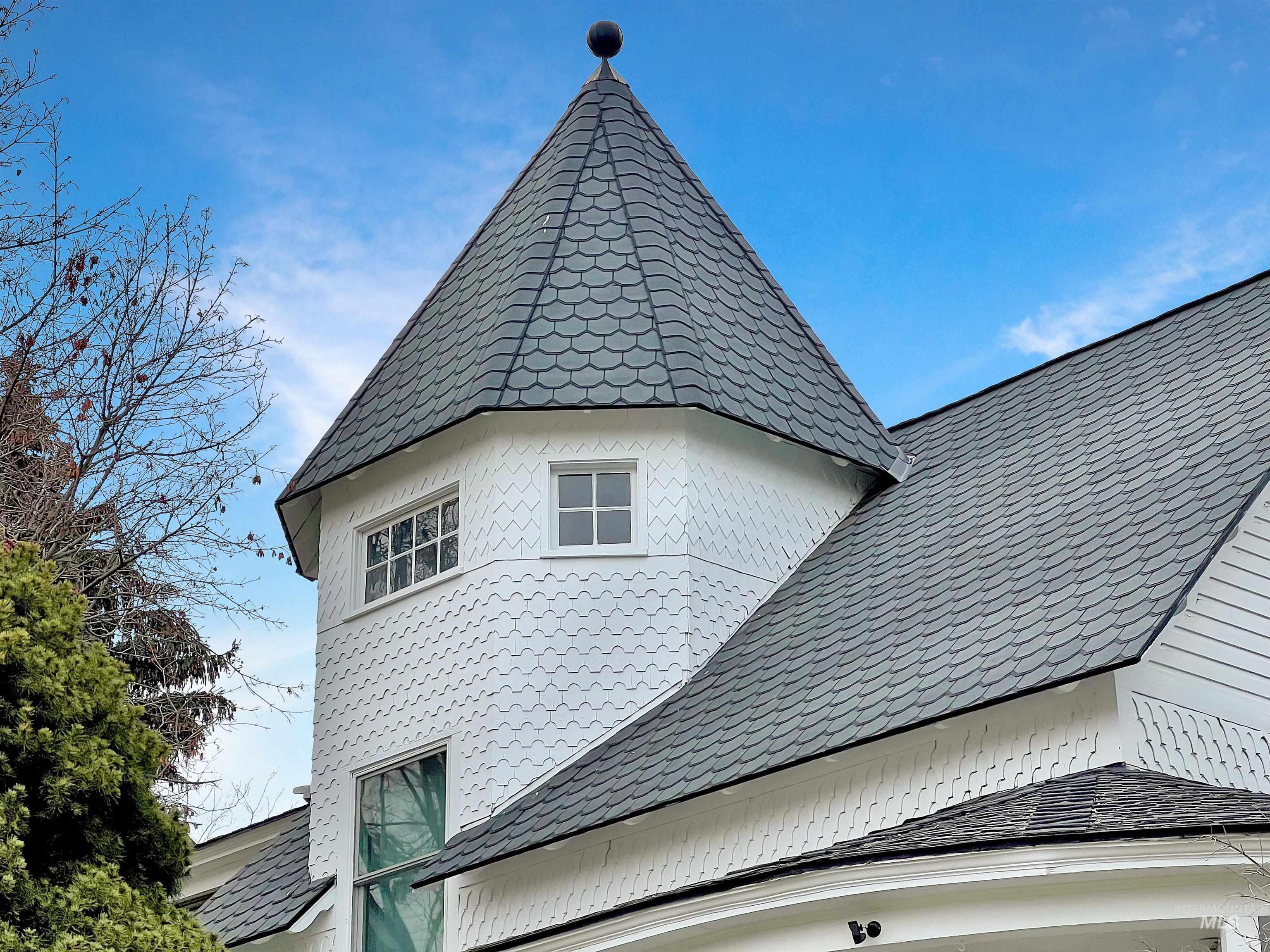 Exterior view of 3rd level turret