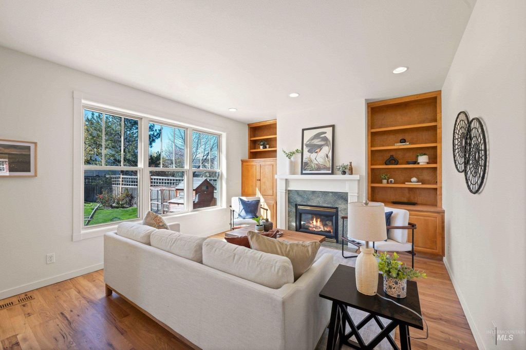 Photo of 13463 N 3rd Ave, Boise, ID 83714 (MLS # 98981417)