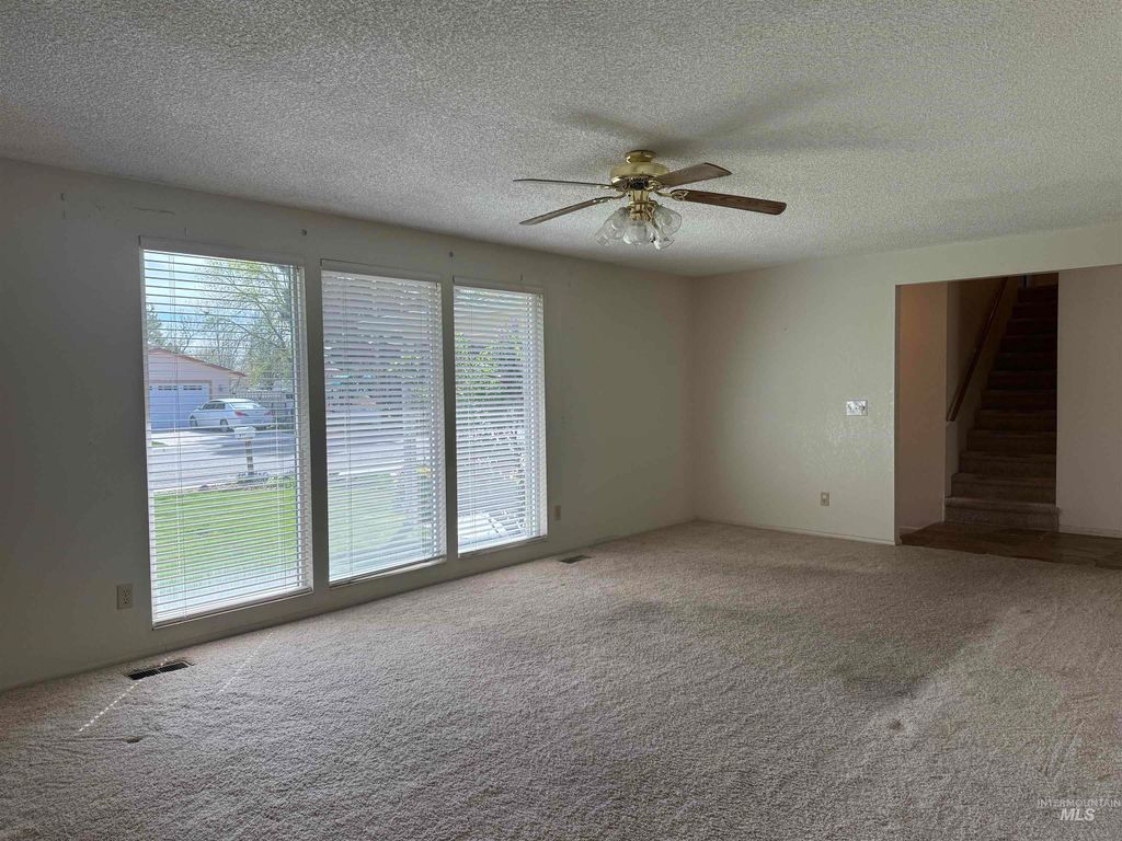 Photo of 5210 Decatur Dr, Boise, ID 83704 (MLS # 98981303)