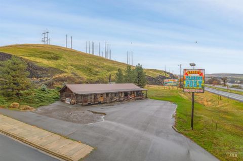 Photo of 1105 N 36th Street, Lewiston, ID 83501 (MLS # 98967218)