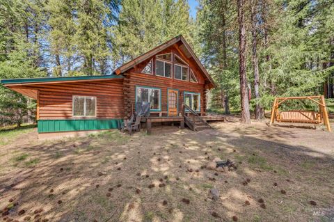 Photo of 2903 Bear Paw Court, New Meadows, ID 83654 (MLS # 98985875)