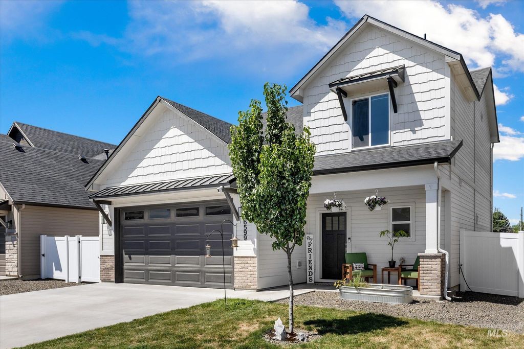 Photo of 16599 N Red Oak Dr, Nampa, ID 83687 (MLS # 98994457)