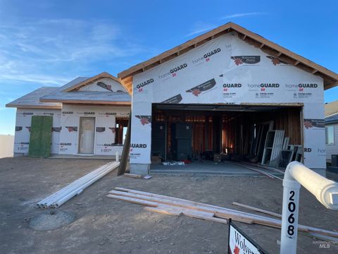 Photo of 2068 Lowline Ave, Twin Falls, ID 83301 (MLS # 98966248)