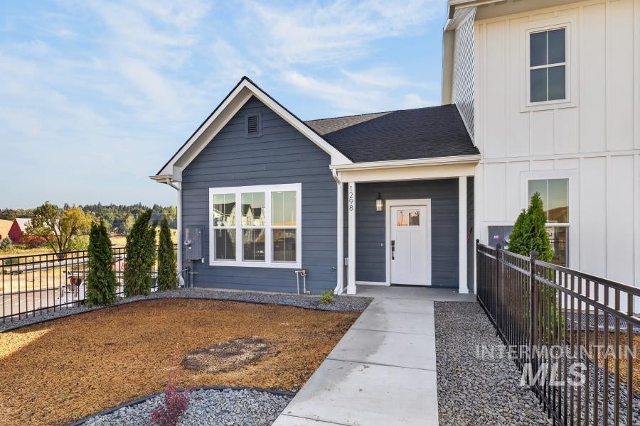 Photo of 1298 Edington AVE, Moscow, ID 83843 (MLS # 98998697)