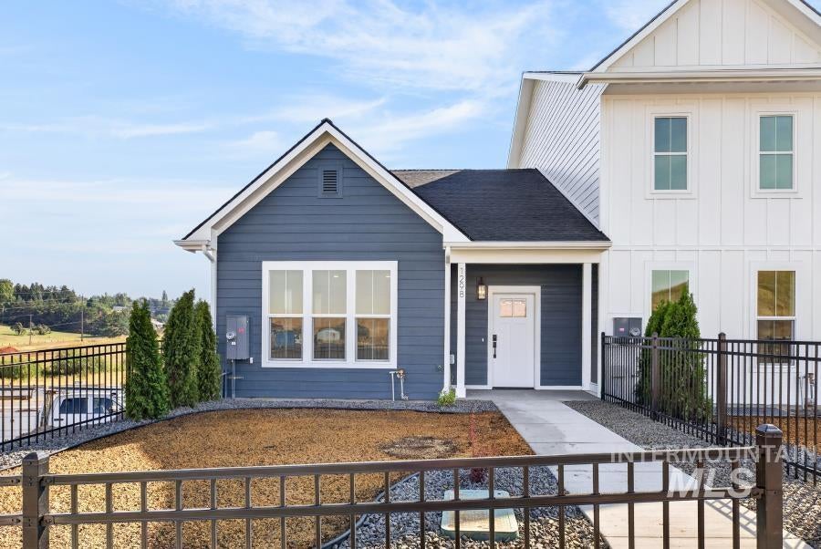 Photo of 1298 Edington AVE, Moscow, ID 83843 (MLS # 98998697)