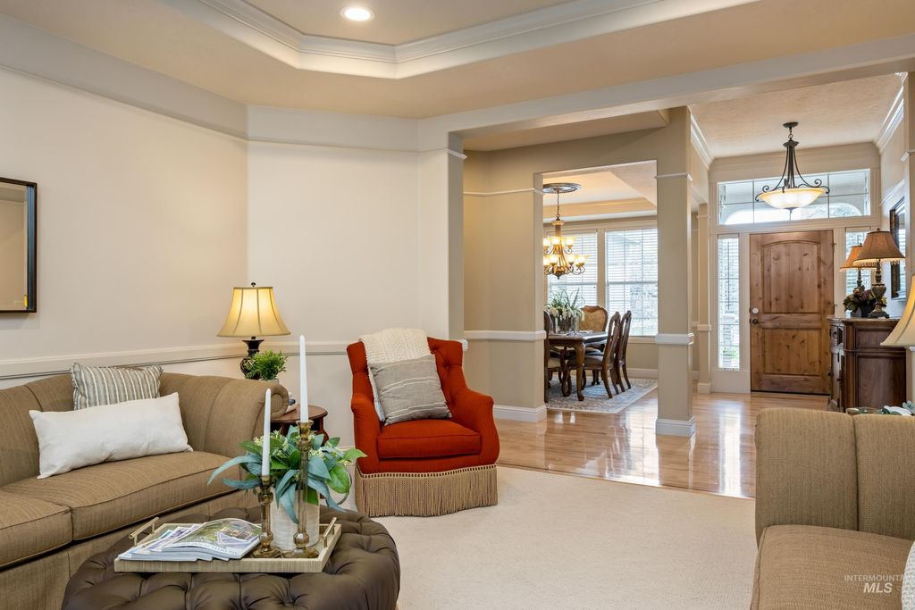 Photo of 647 W Water Grove Drive, Eagle, ID 83616 (MLS # 98969240)