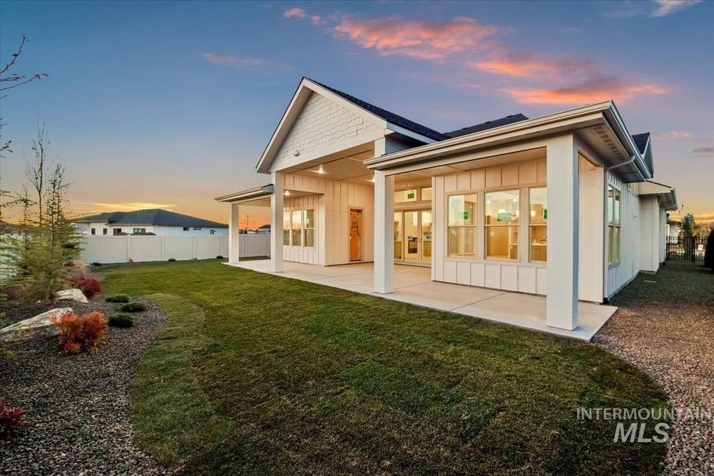 Photo of 3323 W Golden Barrel St, Eagle, ID 83616 (MLS # 98966884)