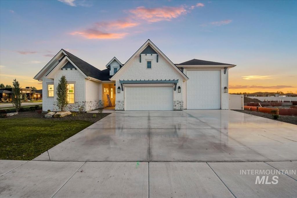 Photo of 3323 W Golden Barrel St, Eagle, ID 83616 (MLS # 98966884)