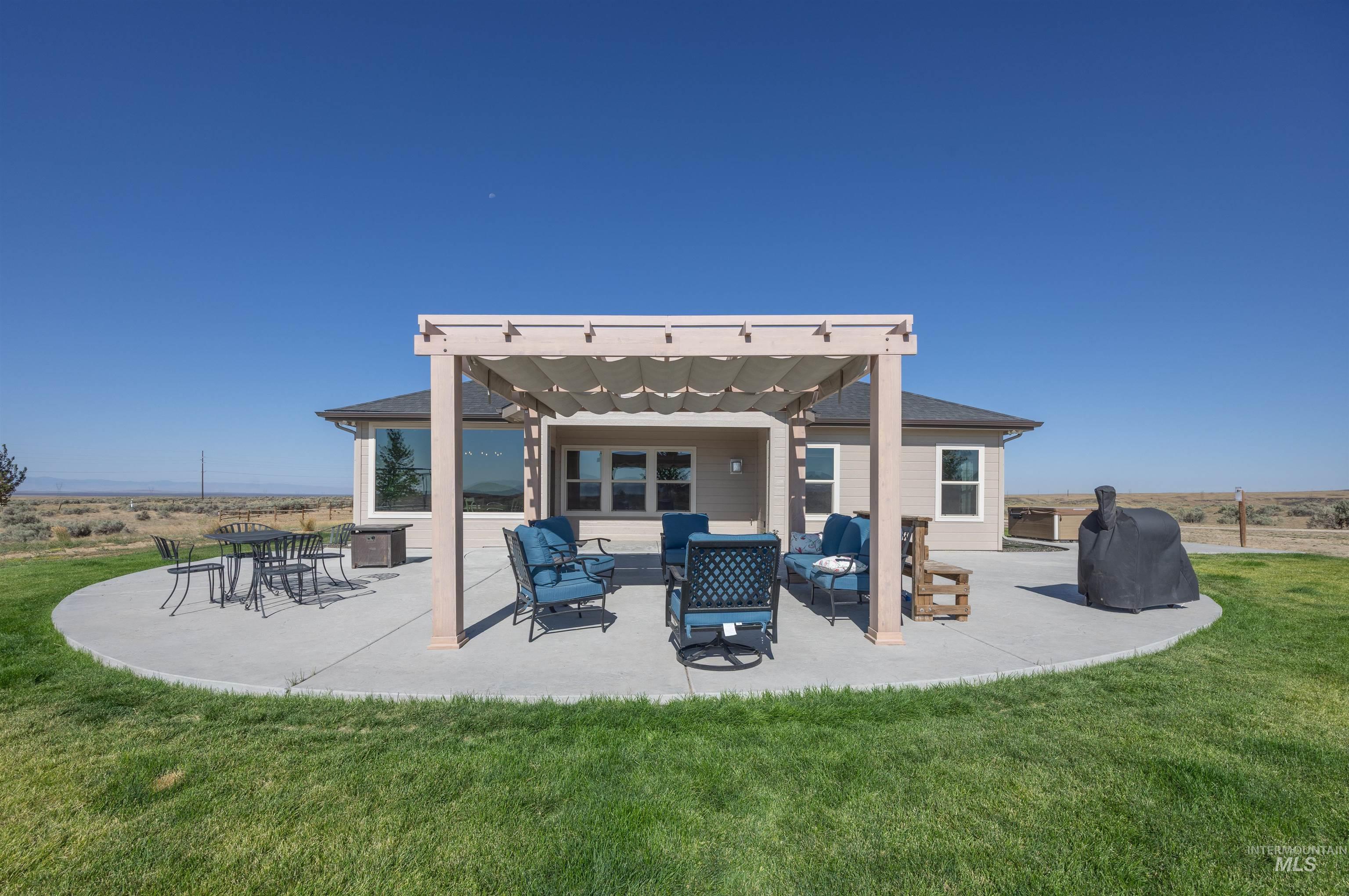 View of patio with outdoor lounge area