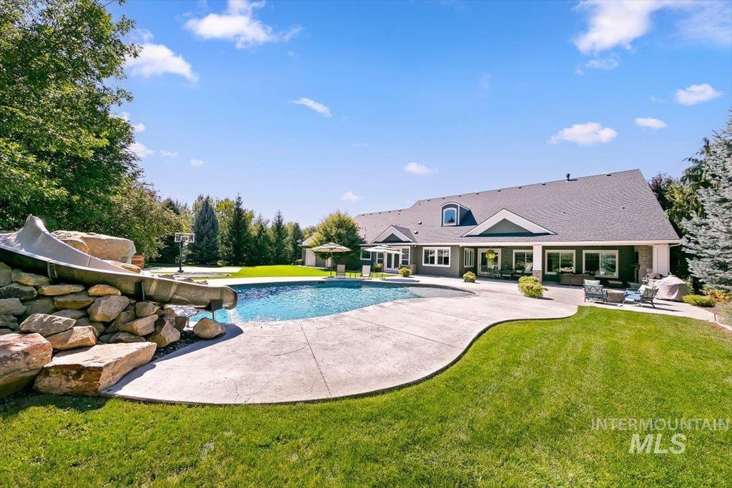 Photo of 958 N Lionbridge Pl, Eagle, ID 83616 (MLS # 99000763)