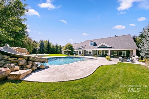 Photo of 958 N Lionbridge Pl, Eagle, ID 83616 (MLS # 99000763)
