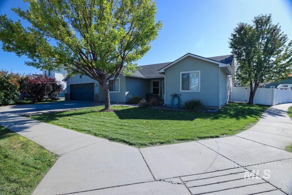 Photo of 1012 NW 24th St, Fruitland, ID 83619 (MLS # 98964974)