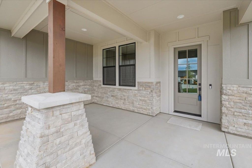 Photo of 6970 E Chicken Hawk Loop, Nampa, ID 83686 (MLS # 98982338)