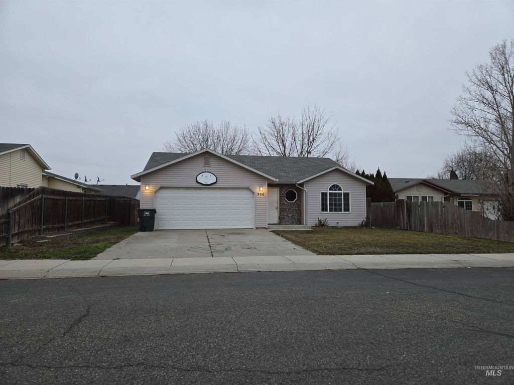 Photo of 306 Quail Cove. Cr Cir, Fruitland, ID 83619 (MLS # 98972544)