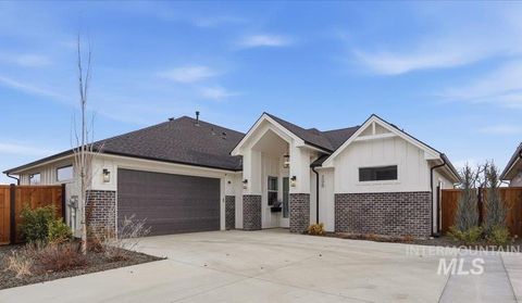 Photo of 398 S Big Star Ln, Eagle, ID 83616 (MLS # 98973068)