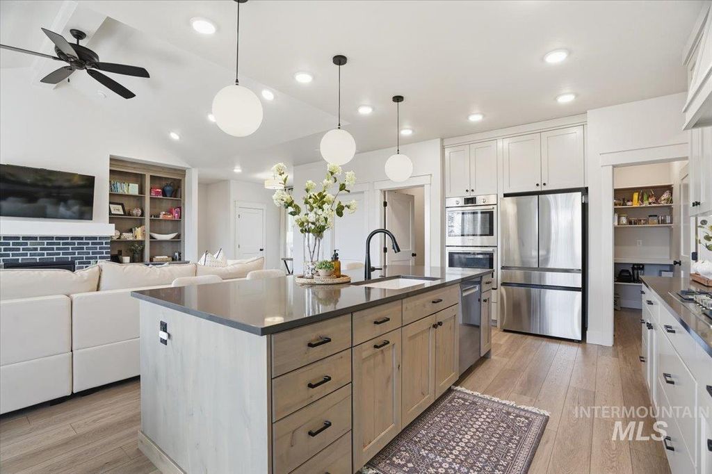 Photo of 398 S Big Star Ln, Eagle, ID 83616 (MLS # 98973068)