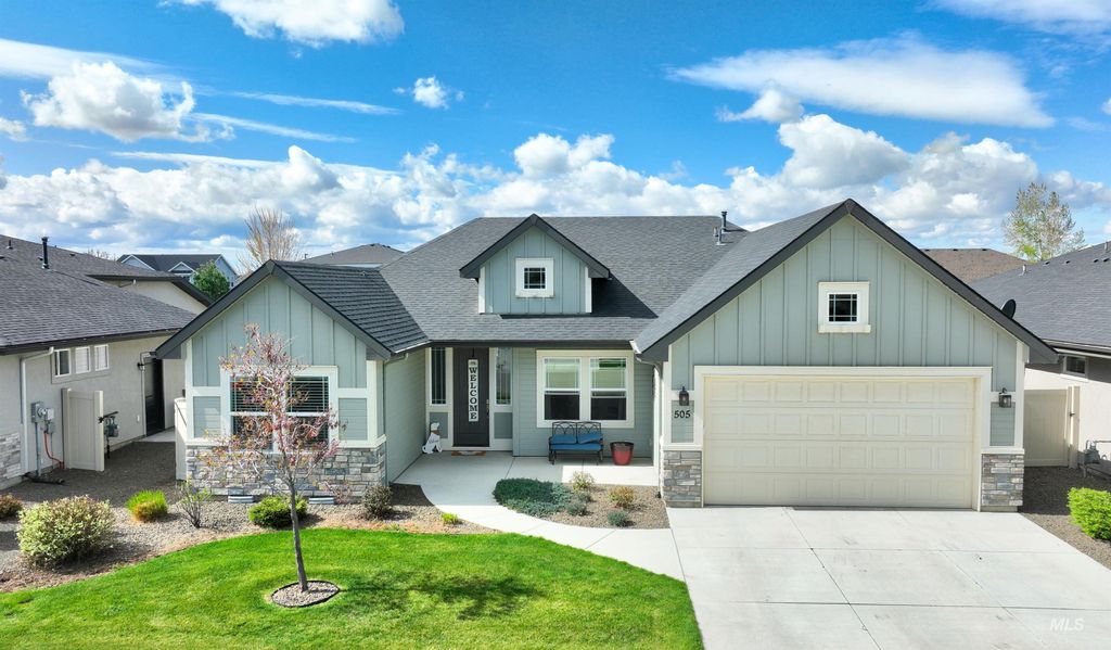 Photo of 505 E Pascua Dr, Kuna, ID 83634 (MLS # 98983538)