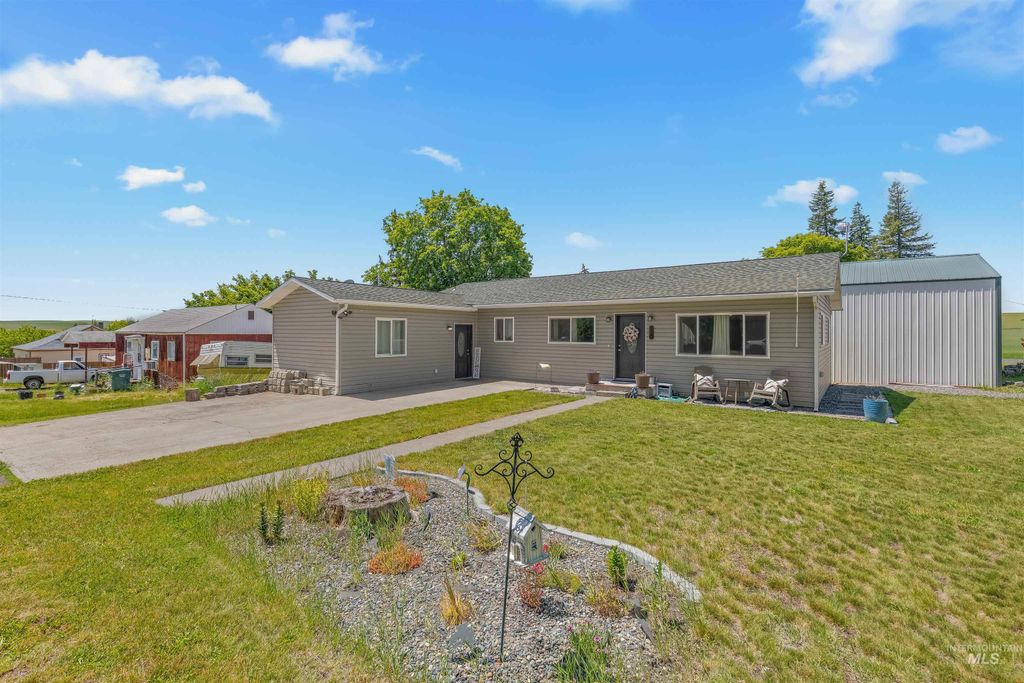 Photo of 120 4th Avenue, Craigmont, ID 83523 (MLS # 98991019)