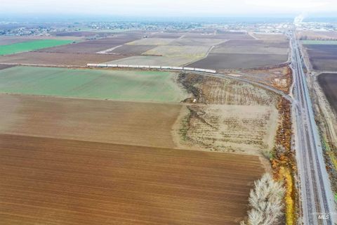 Photo of TBD Alameda Drive, Ontario, OR 97914 (MLS # 98940266)