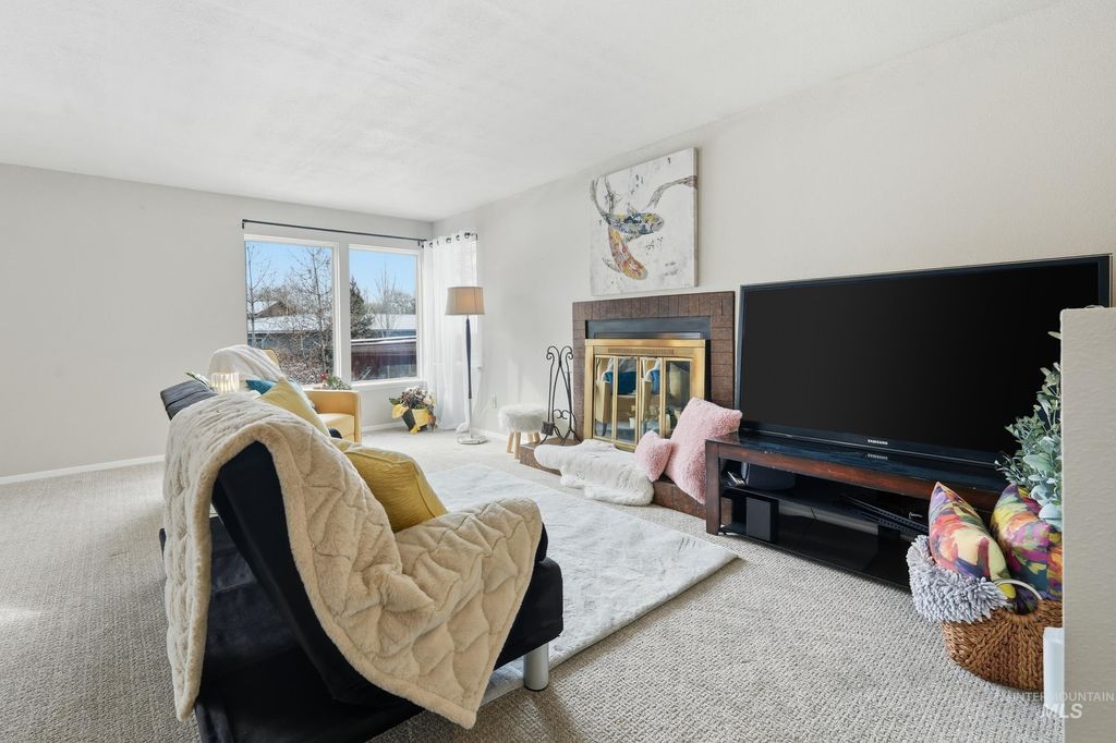 Photo of 3589 S Minuteman Way, Boise, ID 83706 (MLS # 98975415)