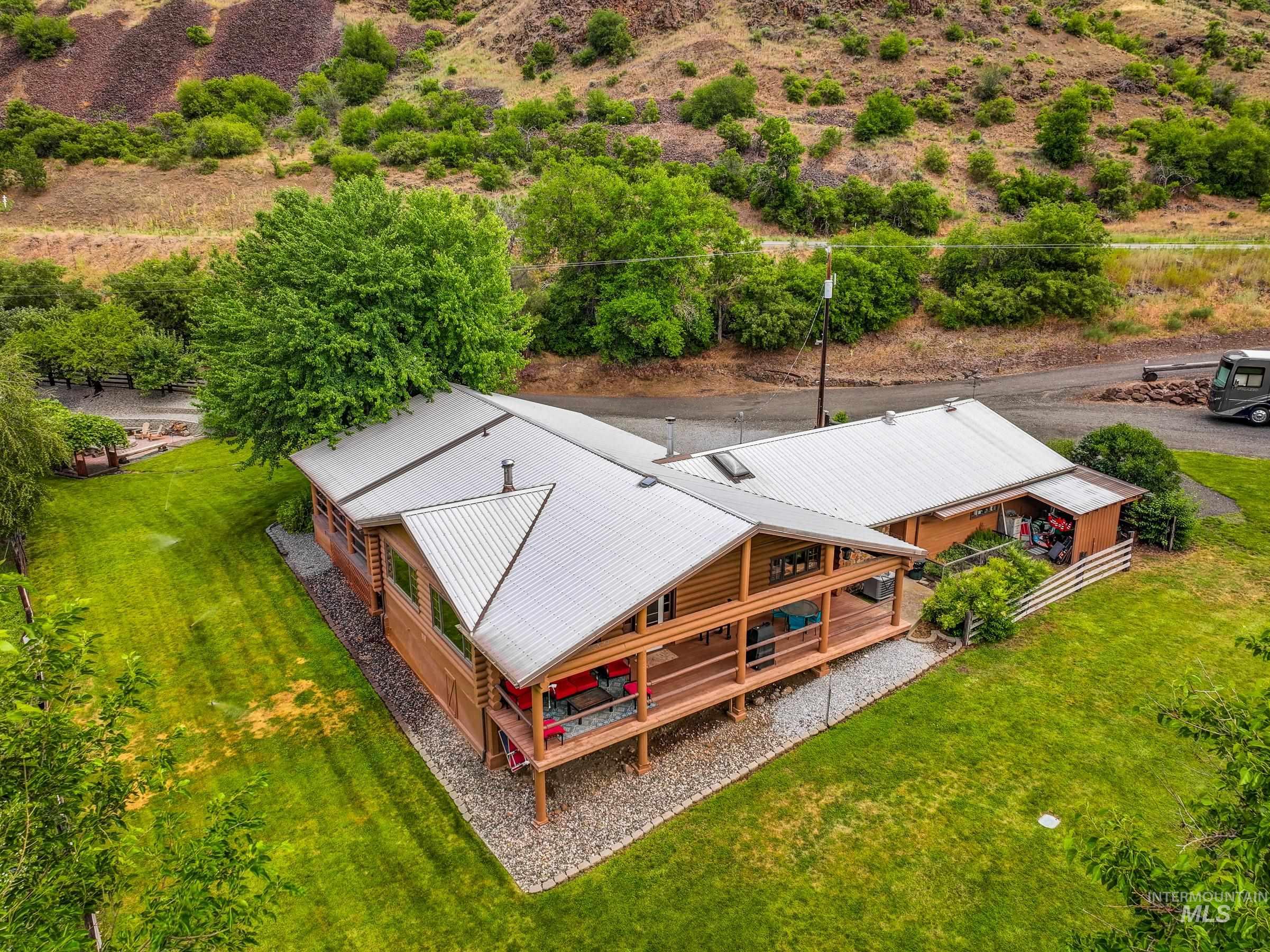 13709 Highway 95