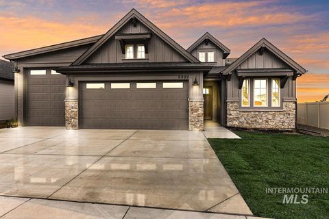 7036 S Tindaris Ave. Meridian ID 83642