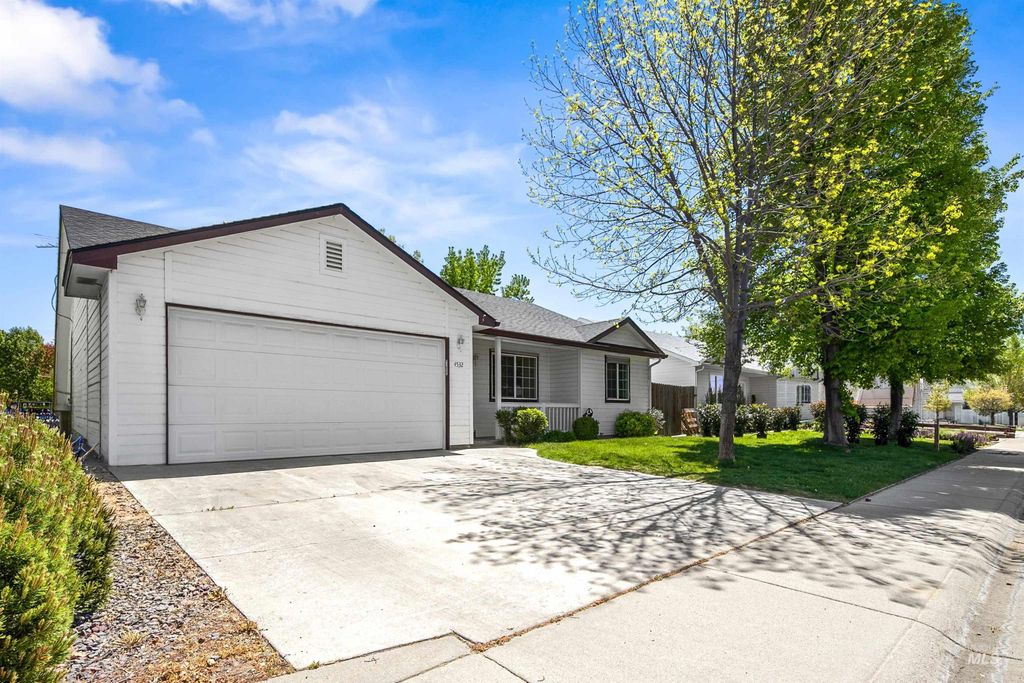 Photo of 4532 S Chariot Way, Boise, ID 83709 (MLS # 98984893)