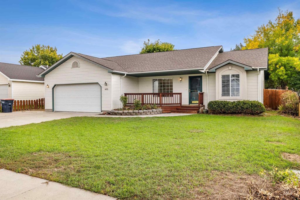 Photo of 1852 Spring Ln, Twin Falls, ID 83301 (MLS # 98963301)
