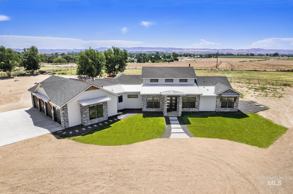 Photo of 27114 Lower Pleasant Ridge, Wilder, ID 83676 (MLS # 98957575)