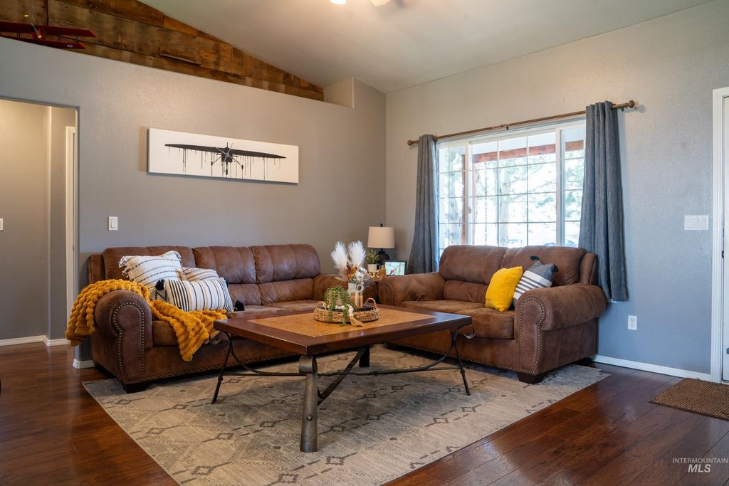 Photo of 1462 W. Mchenry St, Kuna, ID 83634 (MLS # 98982520)