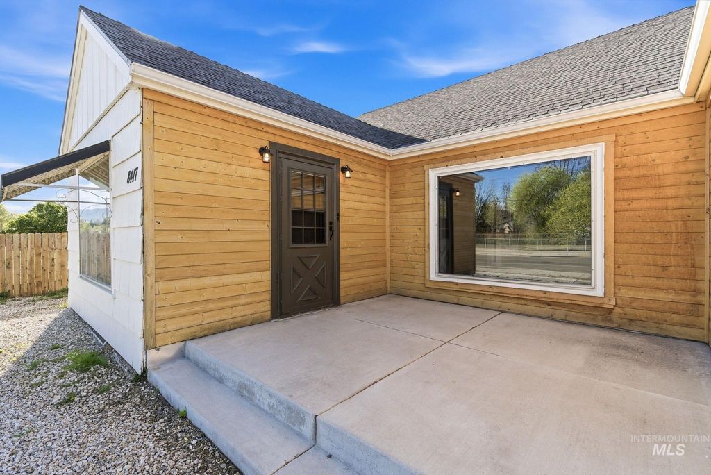 Photo of 8417 W Goddard Road, Boise, ID 83704 (MLS # 98981693)