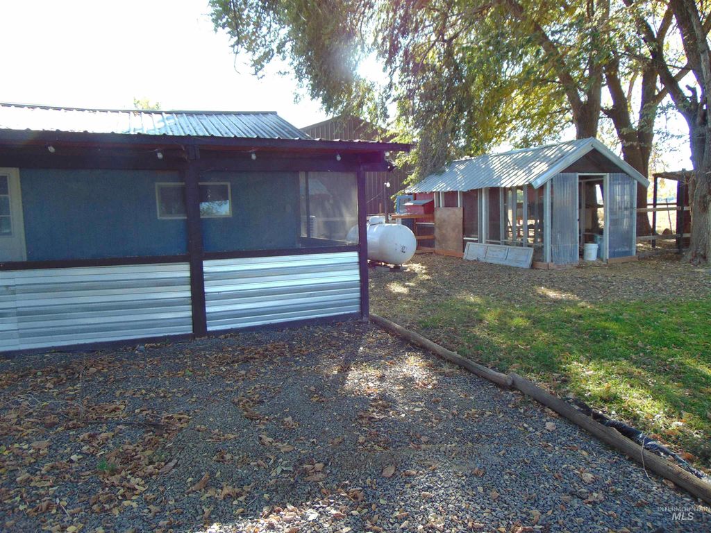 Photo of 2933 2nd Street, Harper, OR 97906 (MLS # 98965829)