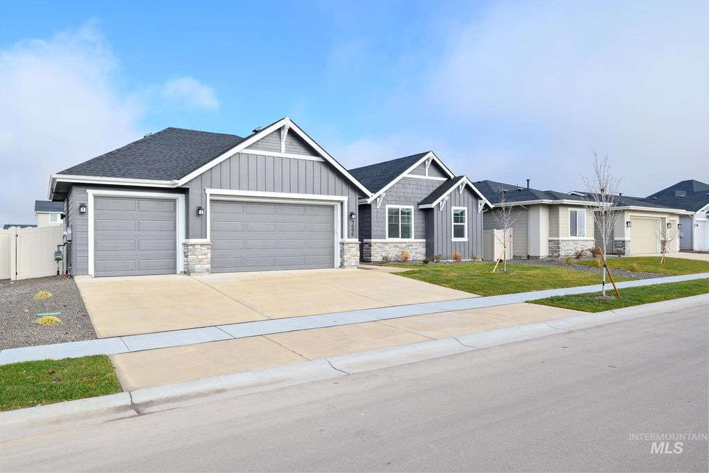 Photo of 4696 E Pondera Dr, Nampa, ID 83687 (MLS # 98969764)