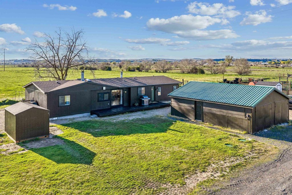 Photo of 1050 Nw 10th Ave, Payette, ID 83661 (MLS # 98981484)